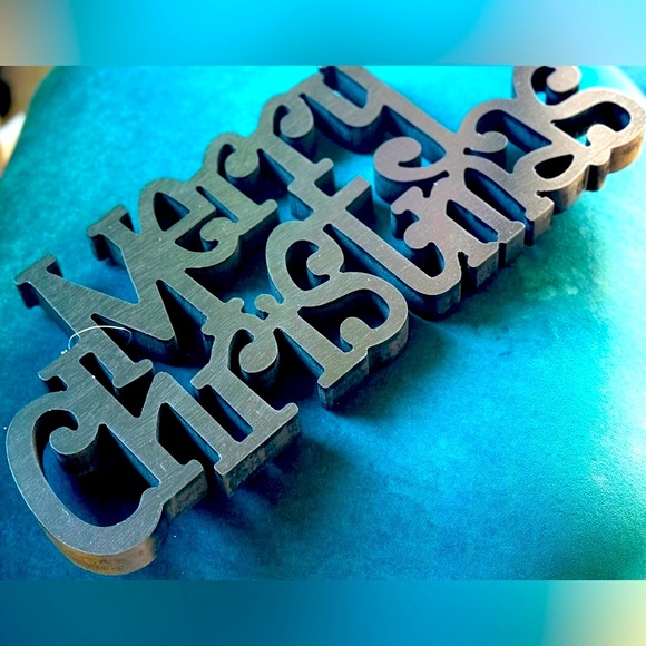 Wooden Script Merry Christmas sign in black shabby chic - Picture 1 of 12